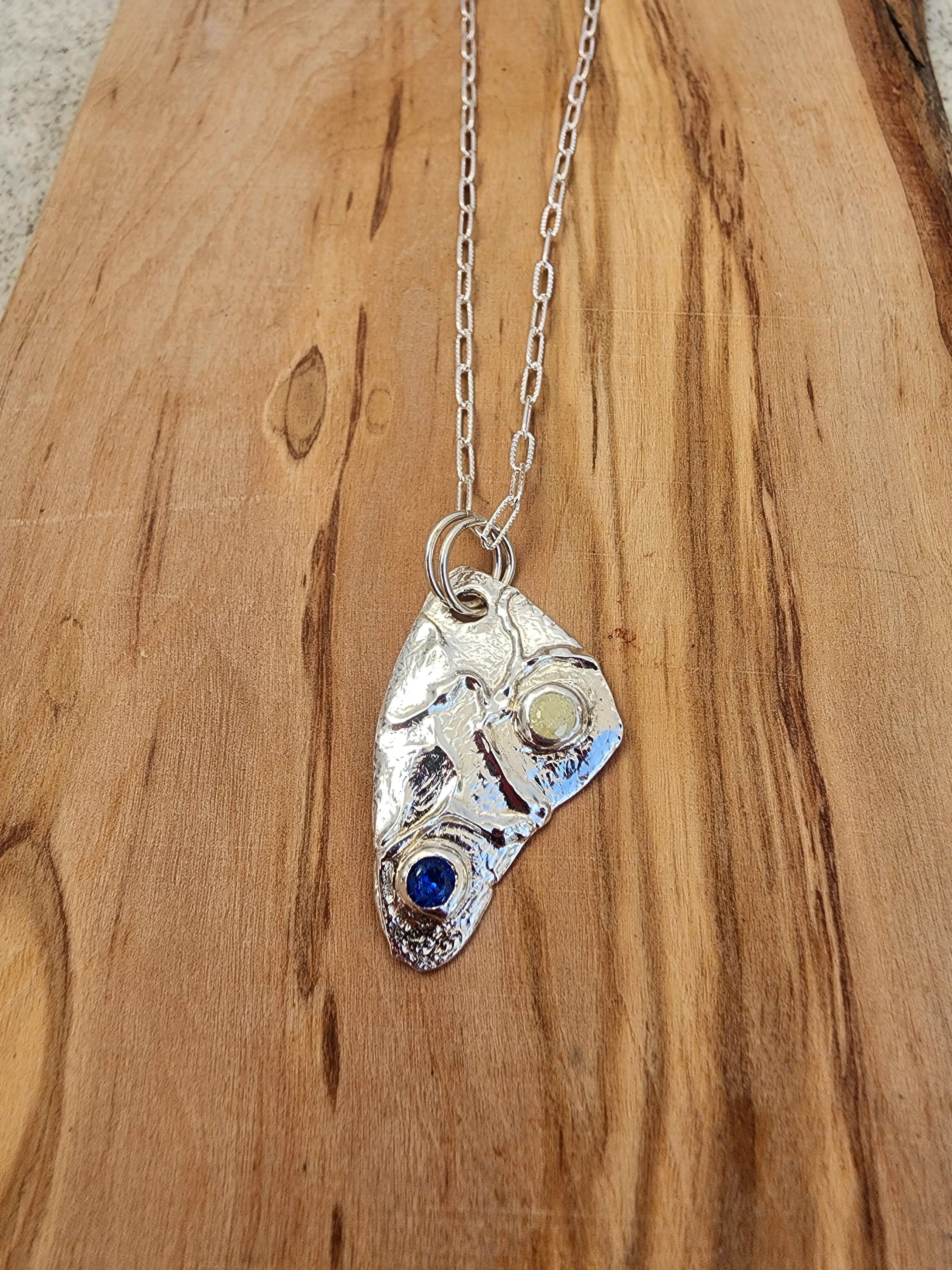 999 Pure Silver Triangle Pendant Necklace – Textured Design with Yellow & Blue Rhinestone, Heart Clasp