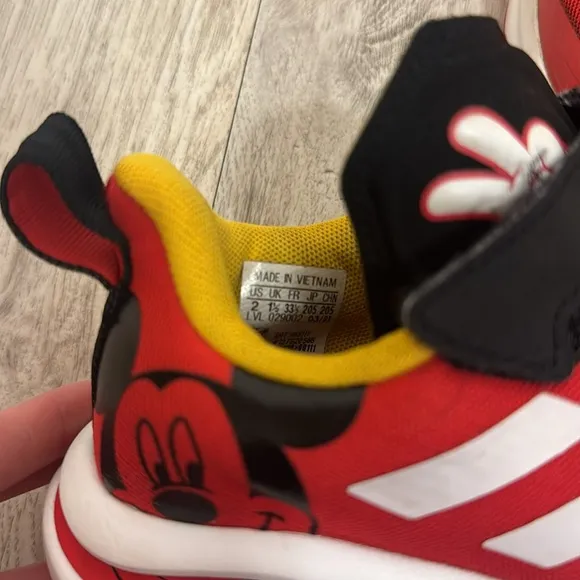 Adidas Disney Mickey Mouse Boys size 2 sneakers