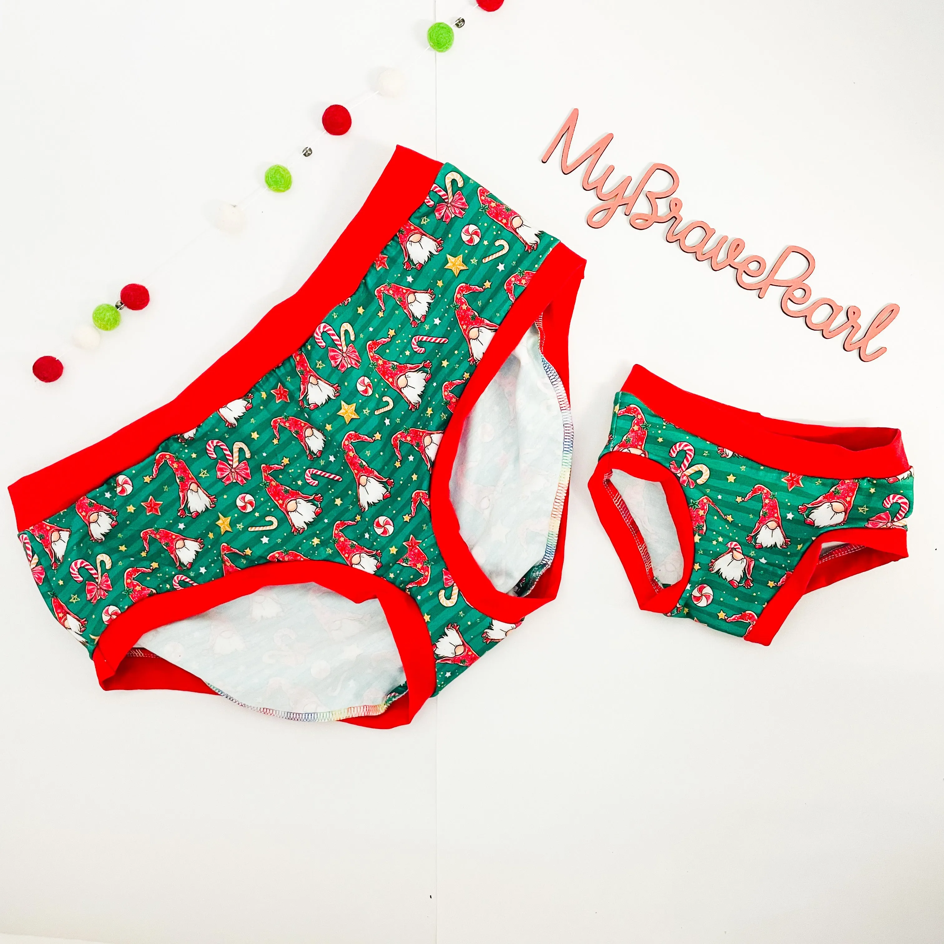 Adults Christmas Adapted Underwear - Colostomy Curve Fit