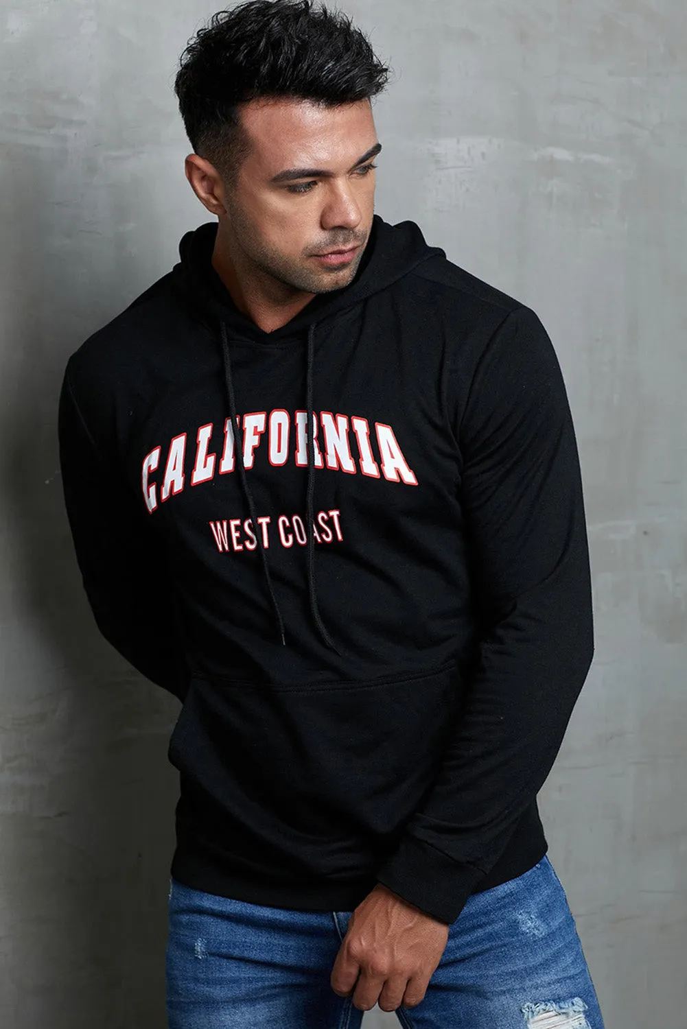 Black Letter Print Men\'s Hoodie with Kangaroo Pocket