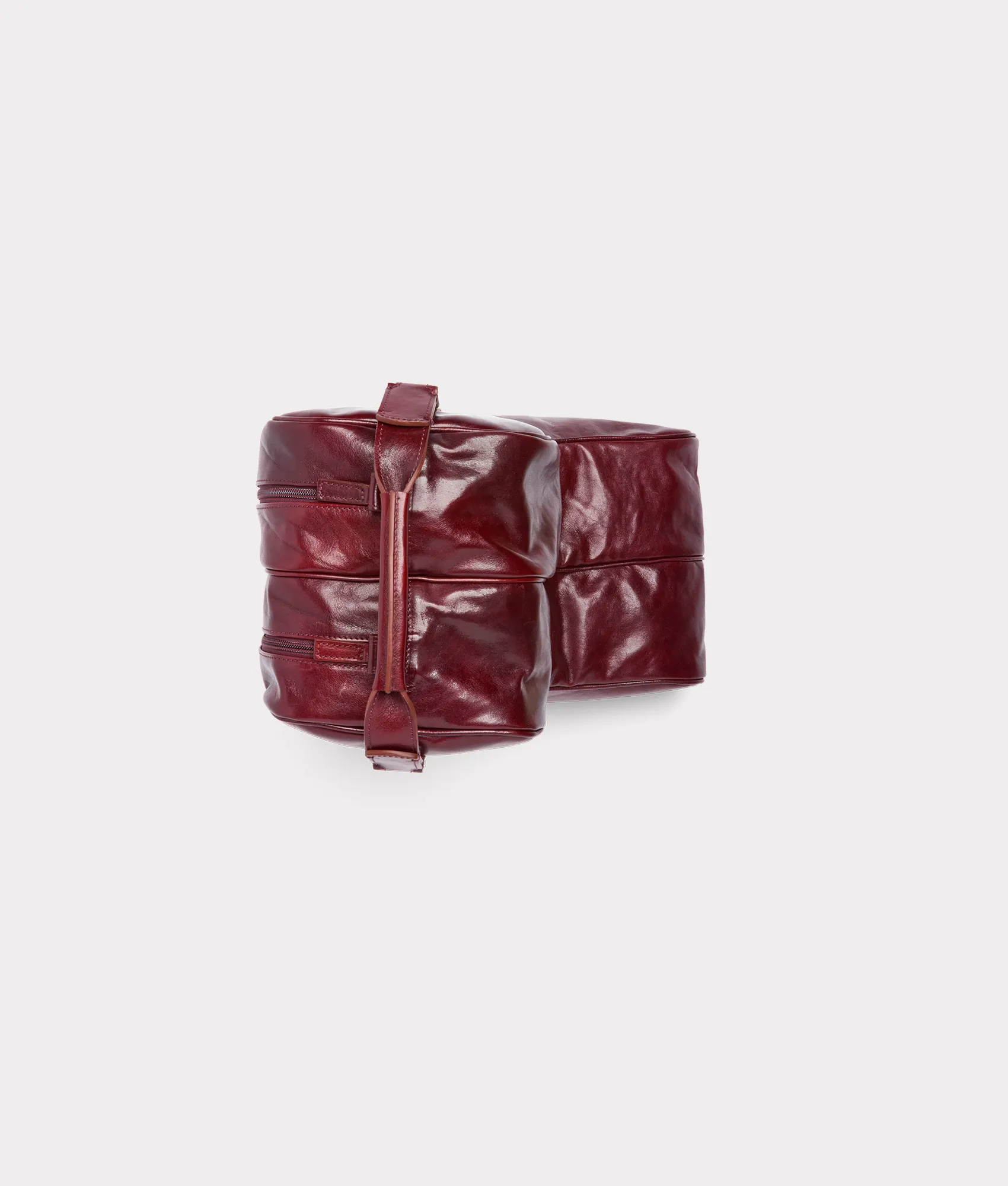 Cosimo Boot Bag :: Burgundy