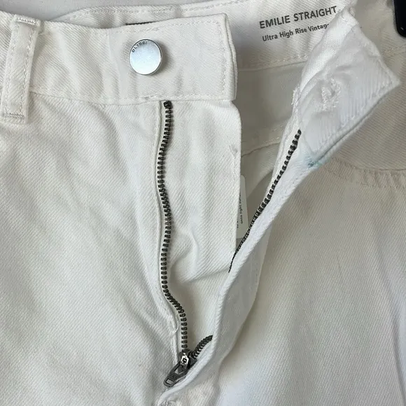 DL1961 Women's Emilie Straight Ultra High Rise Vintage 31&quot; White Jeans - Size 30