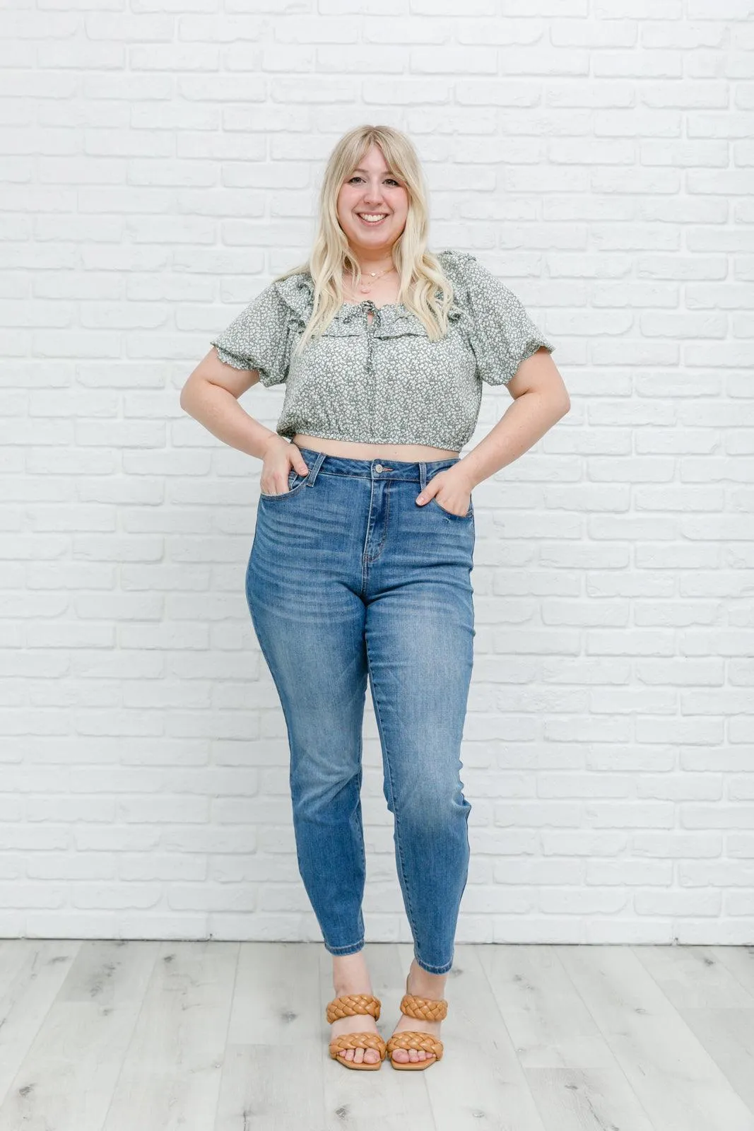 Hazel Blues® | Golden Hour Top in Sage