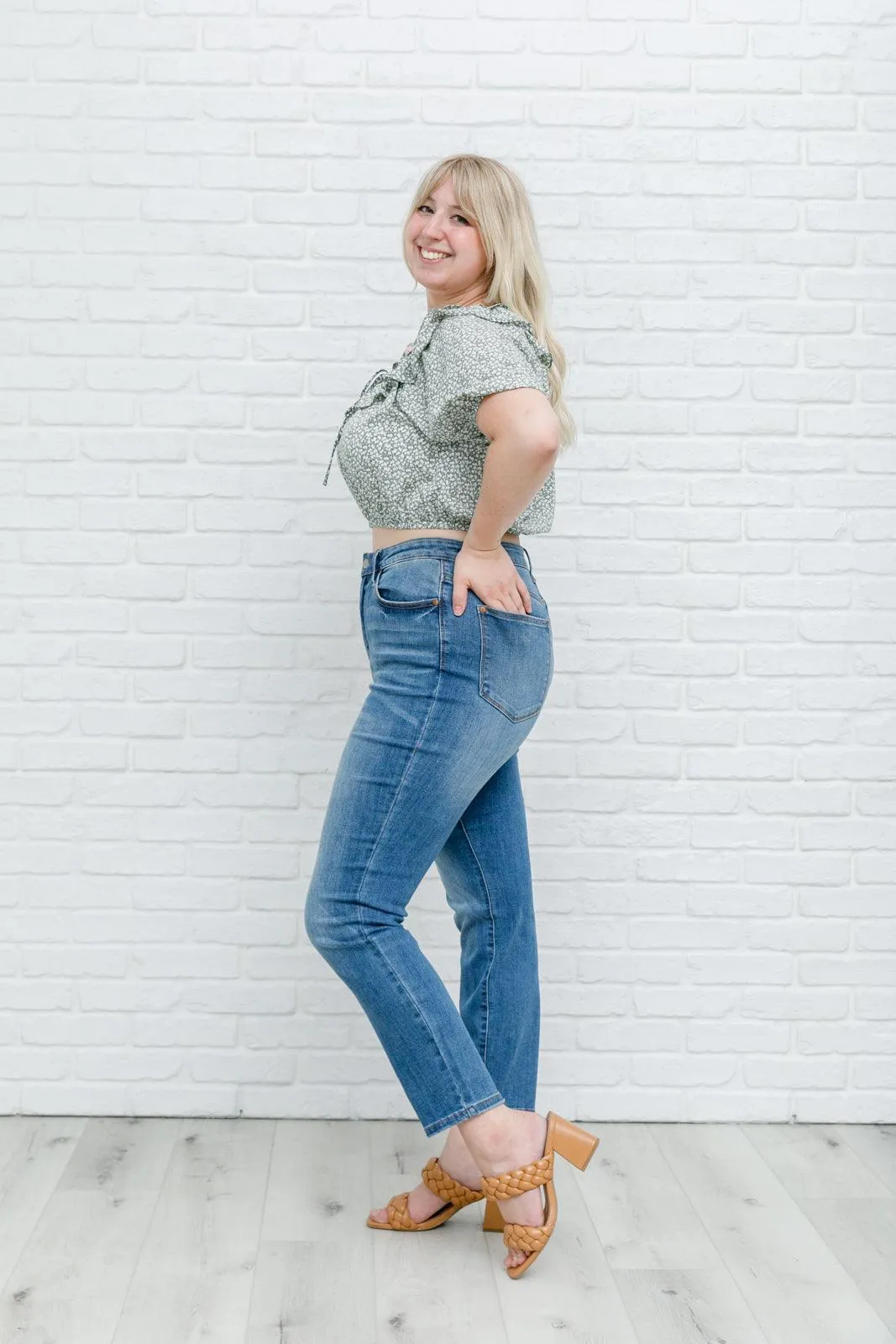 Hazel Blues® | Golden Hour Top in Sage