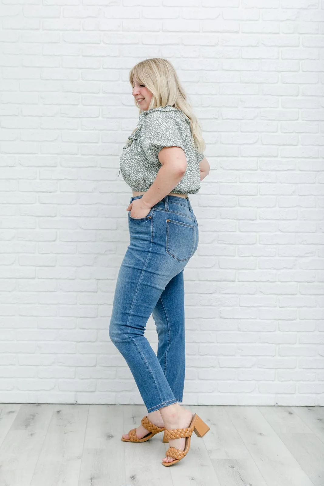 Hazel Blues® | Golden Hour Top in Sage