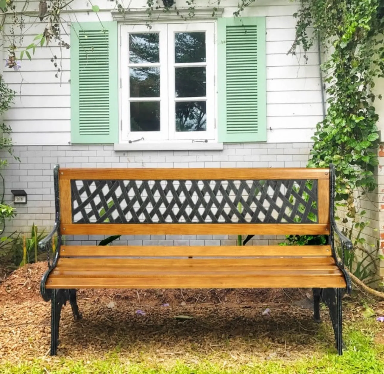 Heavy Duty Cast Iron & Hardwood Outdoor Patio 3 Person Bench | Holds 470 lbs | Easy Assembly | Rustproof