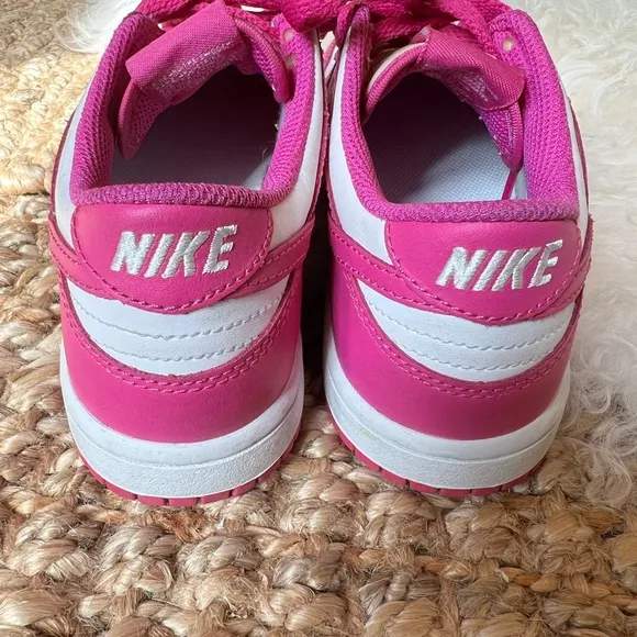 KIDS NIKE DUNK LOW IN PINK. SIZE 3. EXCELLENT CONDITION