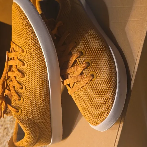 NIB Men's Allbirds Tree Piper Sneakers in Size 12M