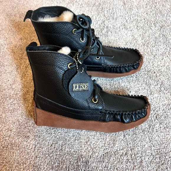 NWOT AUSTRALIA LUXE COLLECTIVE YOUTH BOONON CROW BOOTS - SIZE Y1