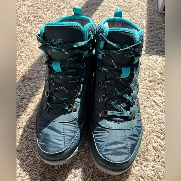 RYKO ADELLA INSULATED HIKING SNEAKERS
