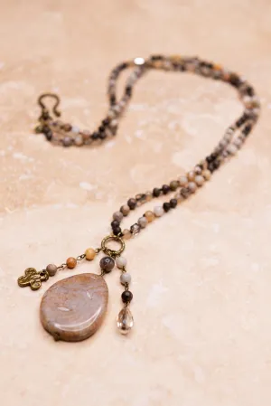 Snow pendant necklace *