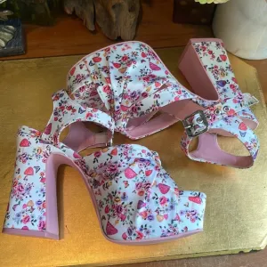 Sugar Thrillz “Totally Buggin’” Platform Heels | NWOT!