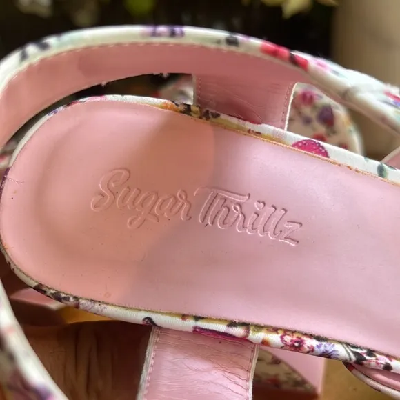 Sugar Thrillz “Totally Buggin’” Platform Heels | NWOT!