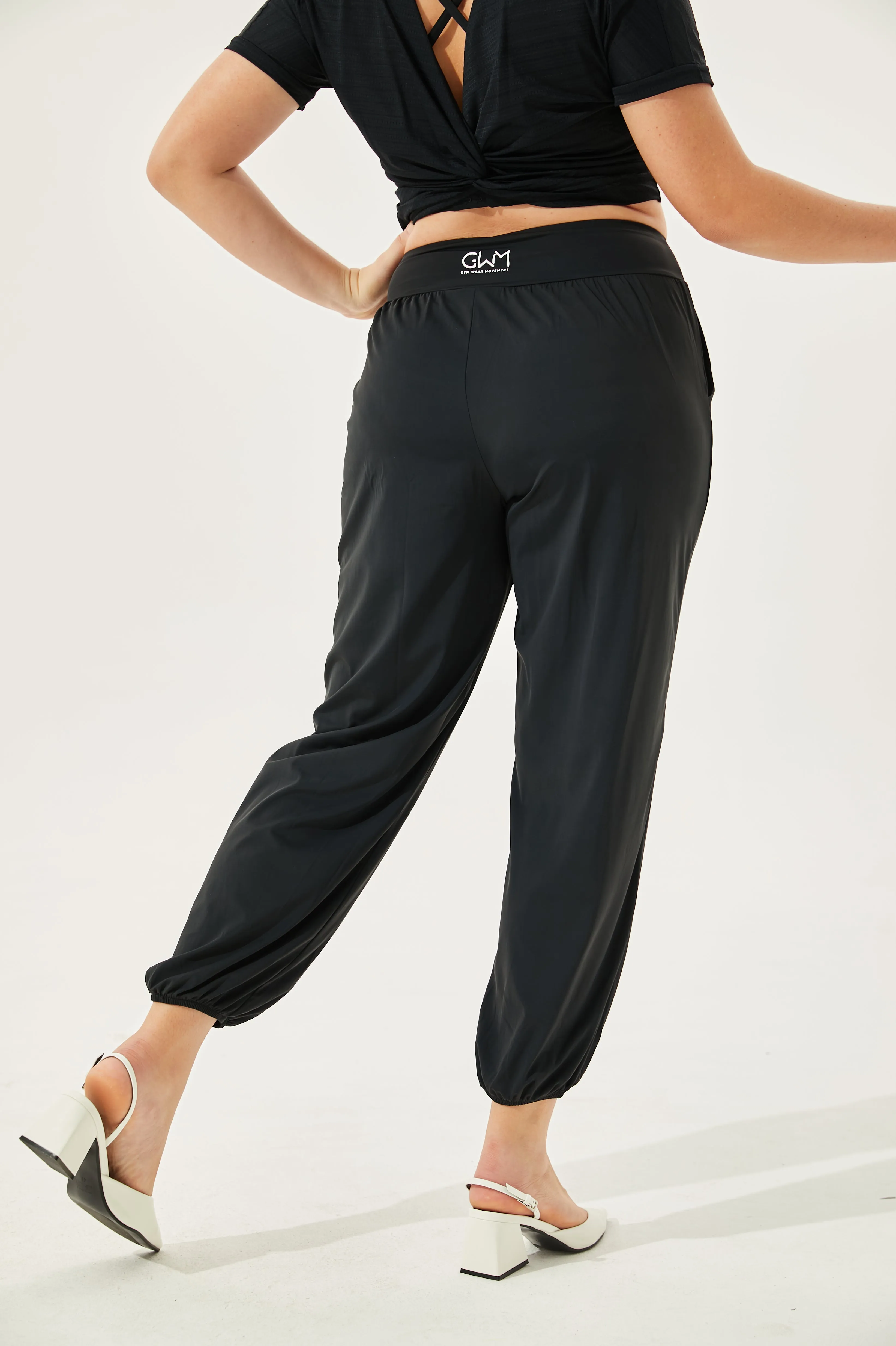 Tangs Display - High-Waist Silky Boho Joggers With Cuffs