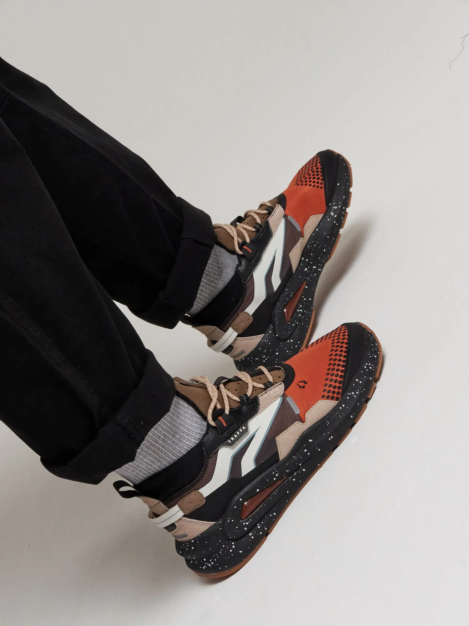 TRAFFA Kanda Insulated Sneakers